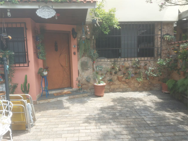 Sobrado à venda com 3 quartos, sendo 1 suíte,  em Tremembé, São Paulo, SP