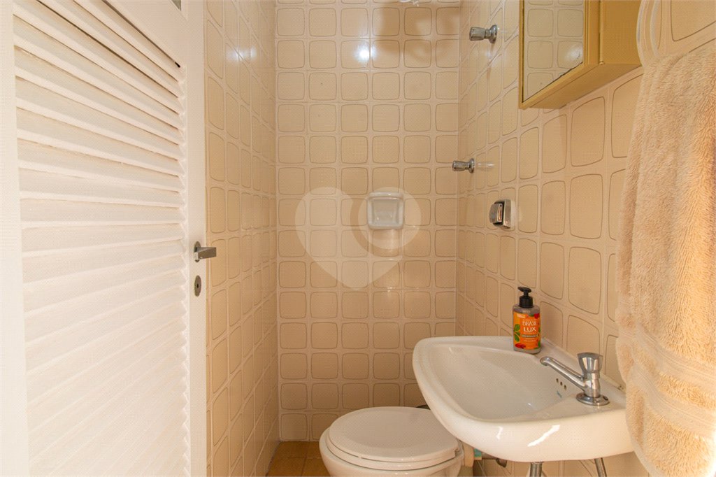Apartamento à venda com 3 quartos, sendo 1 suíte, em Alto da Boa Vista, São Paulo, SP