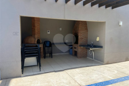 Apartamento à venda com 2 quartos, sendo 1 suíte, em Jardim Itamarati, Poá, SP