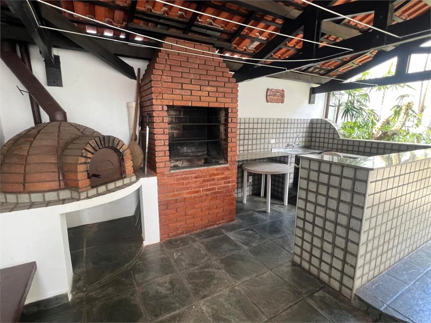 Casa à venda com 5 quartos, sendo 4 suítes, em Parque Maria Helena, São Paulo, SP