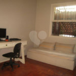 Casa térrea, impecável!