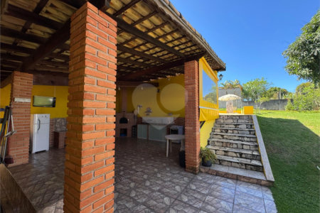 Chácara à venda com 3 quartos, sendo 1 suíte, em Pavão (canguera), São Roque, SP