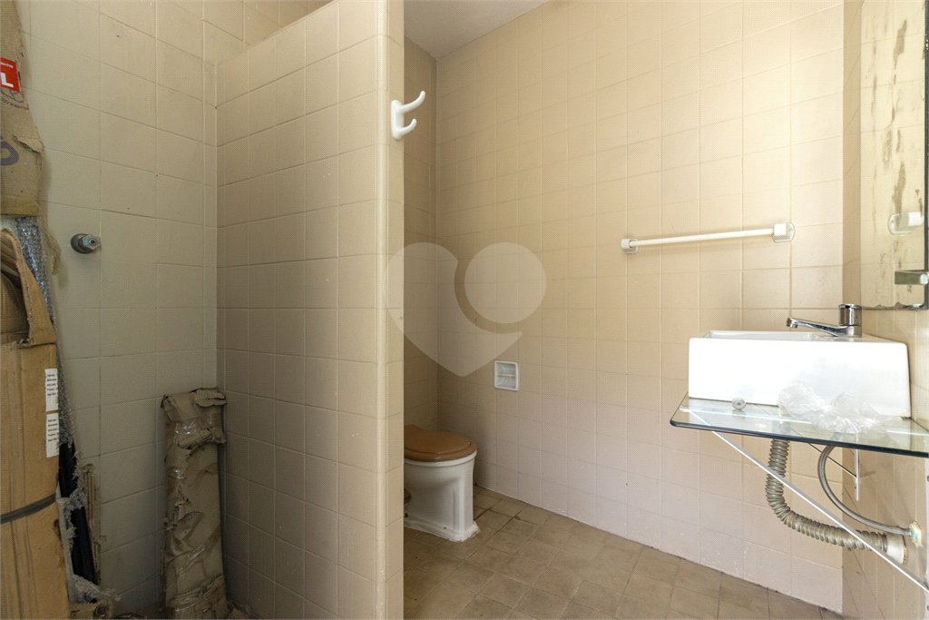 Sobrado à venda com 4 quartos, sendo 2 suítes,  em Vila Morumbi, São Paulo, SP