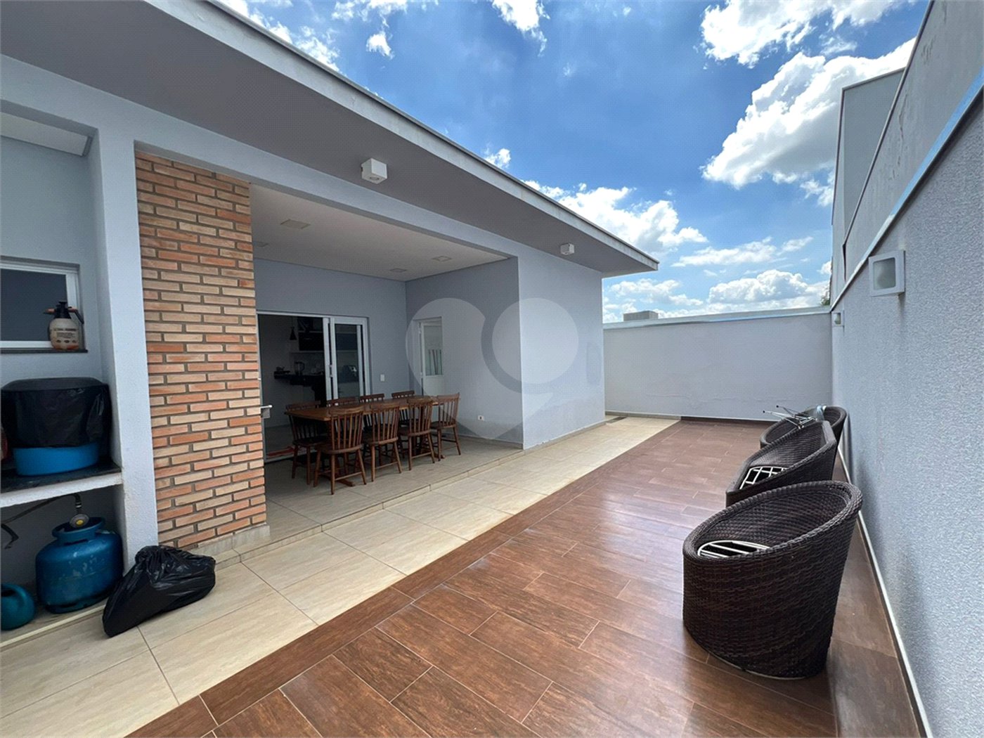 Casa à venda com 3 quartos, sendo 1 suíte,  no condomínio Golden Park Residence, Sorocaba - SP