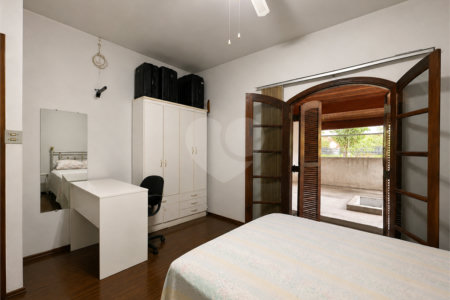 Casa de Vila à venda com 4 quartos, sendo 1 suíte, em Cupecê, São Paulo, SP