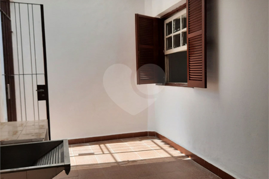 Sobrado à venda com 3 quartos, sendo 1 suíte, em Vila Gustavo, São Paulo, SP