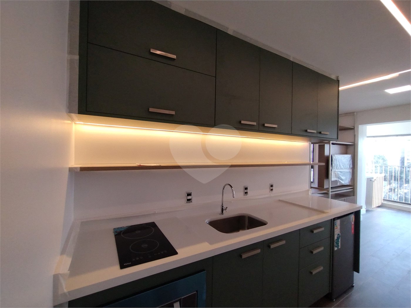 Apartamento à venda ou para alugar com 1 quarto em Pinheiros, São Paulo, SP