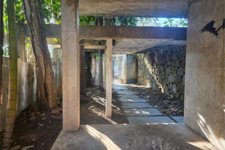 Casa à venda com 4 quartos, sendo 1 suíte, em Indianópolis, São Paulo, SP