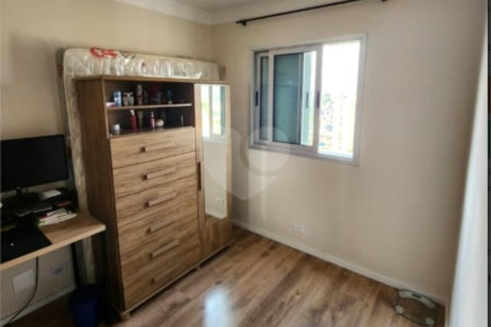 Apartamento à venda com 2 quartos em Vila Erna, São Paulo, SP