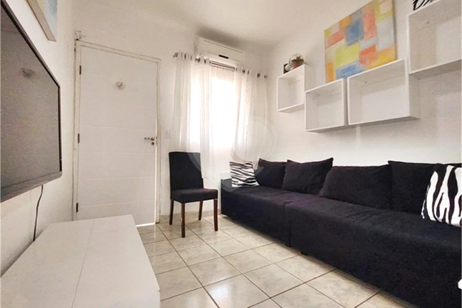 Casa Térrea à venda com 2 quartos em Vila Nivi, São Paulo, SP
