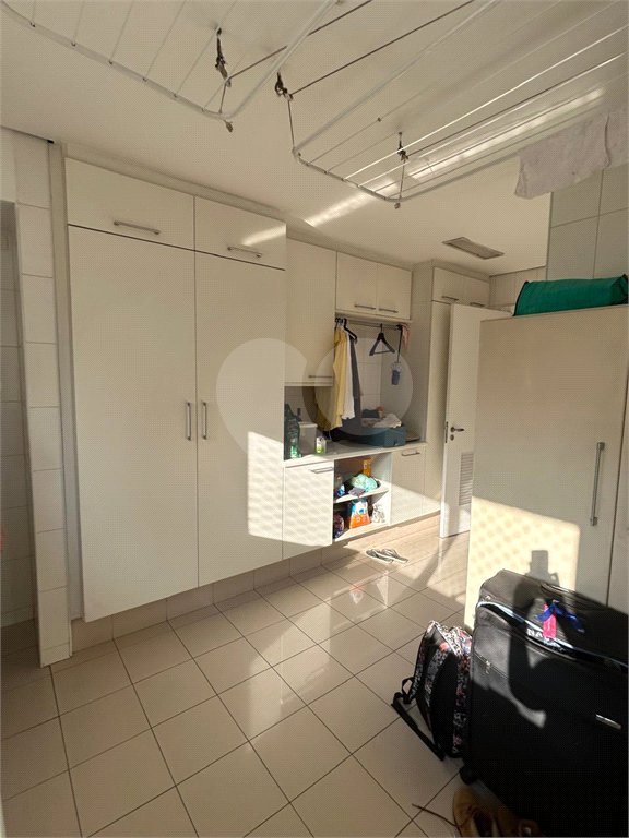 Apartamento à venda com 3 suítes em Indianópolis, São Paulo, SP