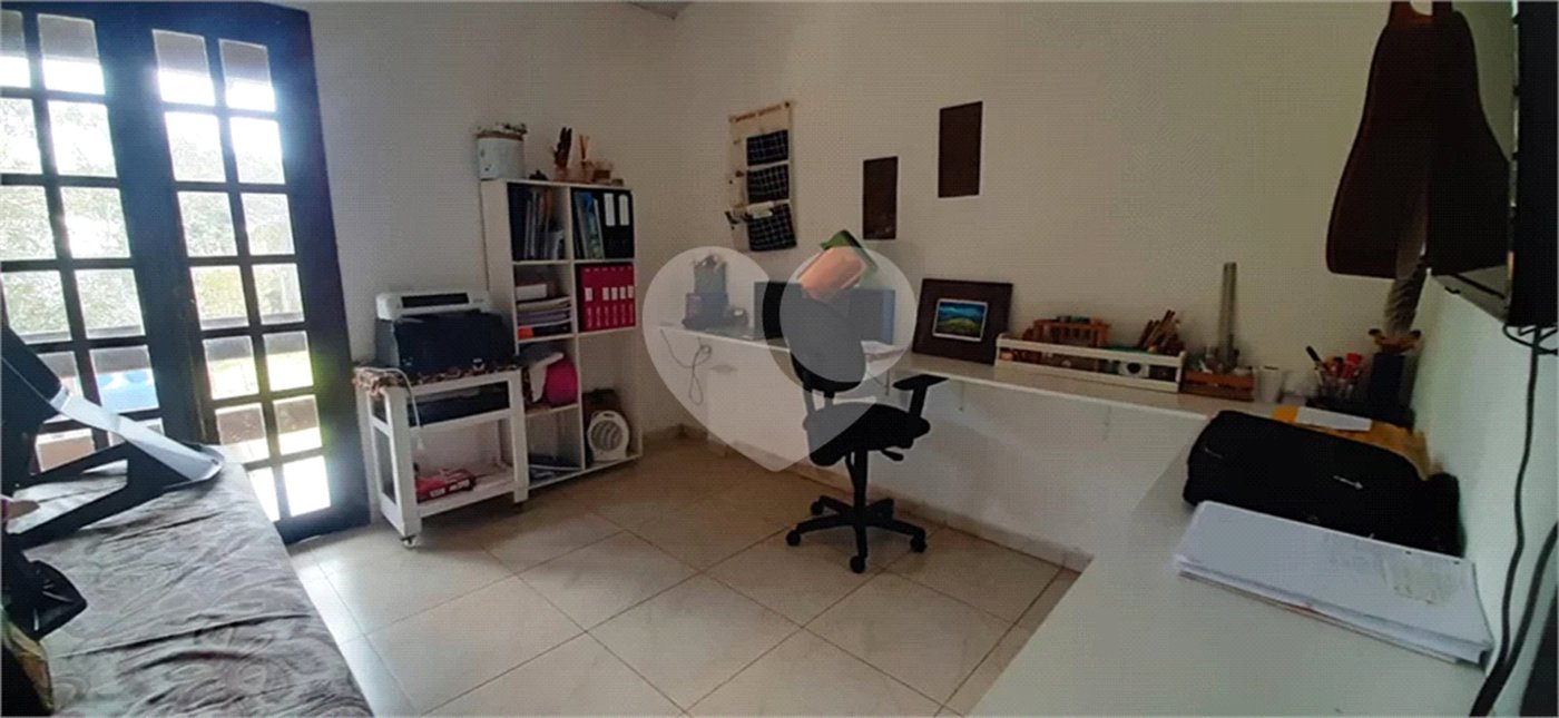 Sobrado à venda com 5 quartos, sendo 1 suíte, em Olho D'água, Mairiporã, SP