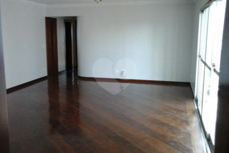 Apartamento à venda com 3 quartos, sendo 1 suíte, em Vila Anglo Brasileira, São Paulo, SP