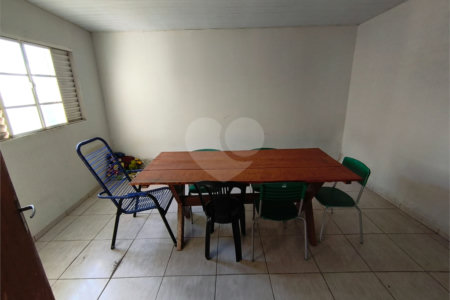 Casa à venda com 4 quartos em Vila Barth, Itapetininga, SP