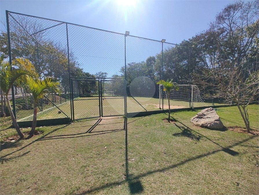 Casa à venda com 3 quartos, sendo 1 suíte, no condomínio Terras de São Francisco, Sorocaba - SP