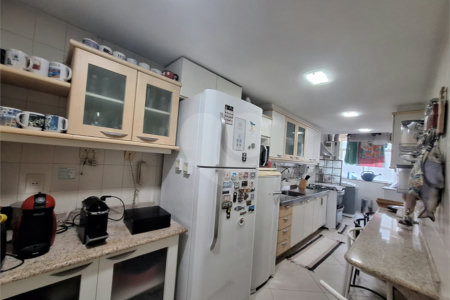 Apartamento à venda com 4 quartos, sendo 1 suíte,  em Tijuca, Rio de Janeiro, RJ