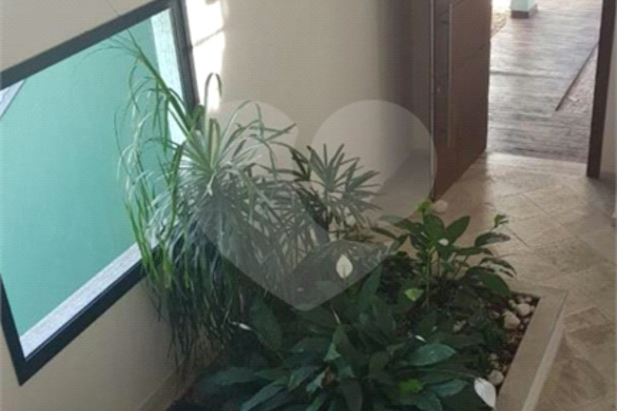 Sobrado à venda com 4 suítes em Horto, São Paulo, SP