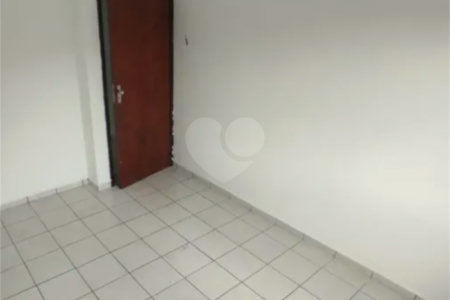 Sobrado à venda com 3 quartos, sendo 1 suíte, em Jardim Pinheiros, São Paulo, SP