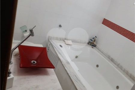 Casa à venda com 3 quartos, sendo 1 suíte, em Parque Terra Nova II, São Bernardo do Campo, SP