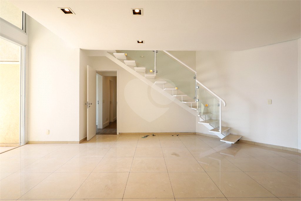 Apartamento à venda com 3 quartos, sendo 2 suítes, em Brooklin, São Paulo, SP