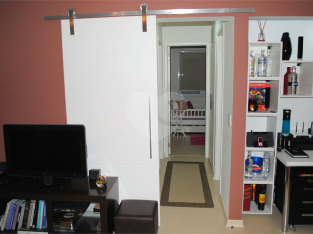 Apartamento à venda com 2 quartos, sendo 1 suíte,  em Campo Belo, São Paulo, SP