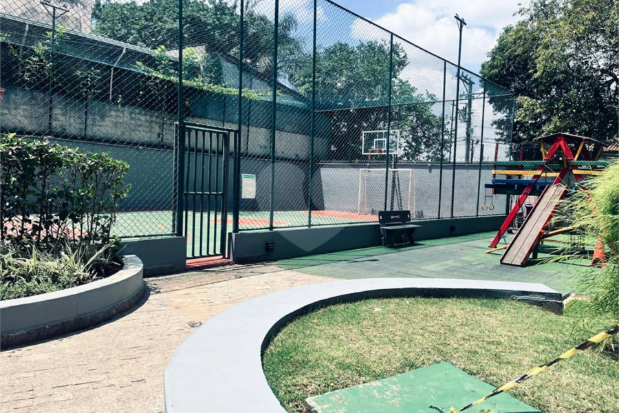 Apartamento à venda com 2 quartos em Parque Maria Domitila, São Paulo, SP