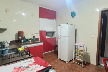 Casa à venda com 3 quartos, sendo 1 suíte, em Vila Nivi, São Paulo, SP