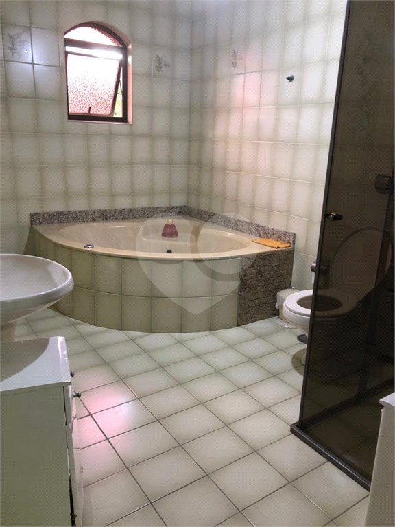 Sobrado à venda com 5 quartos, sendo 2 suítes, em Vila Maria Alta, São Paulo, SP