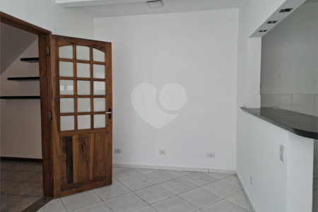 Sobrado à venda com 3 quartos, sendo 1 suíte, em Chácara Santo Antônio, São Paulo, SP