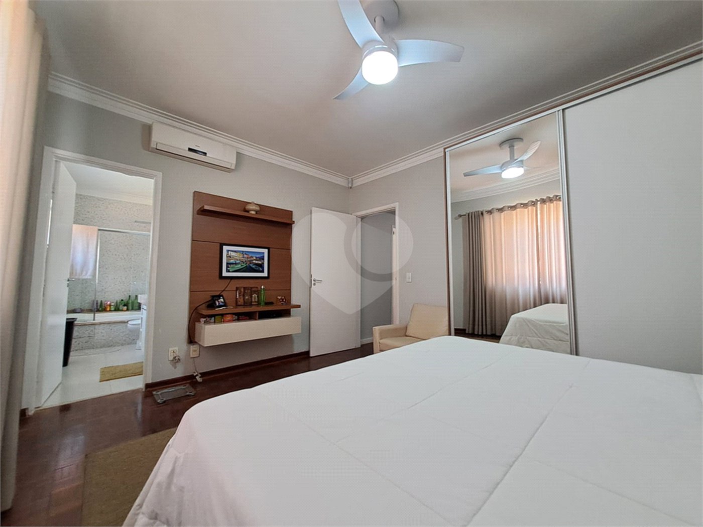 Casa à venda com 3 quartos, sendo 1 suíte, em Vila Trujillo, Sorocaba, SP