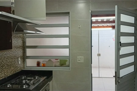 Casa à venda com 4 quartos, sendo 2 suítes, em Vila Sônia, São Paulo, SP