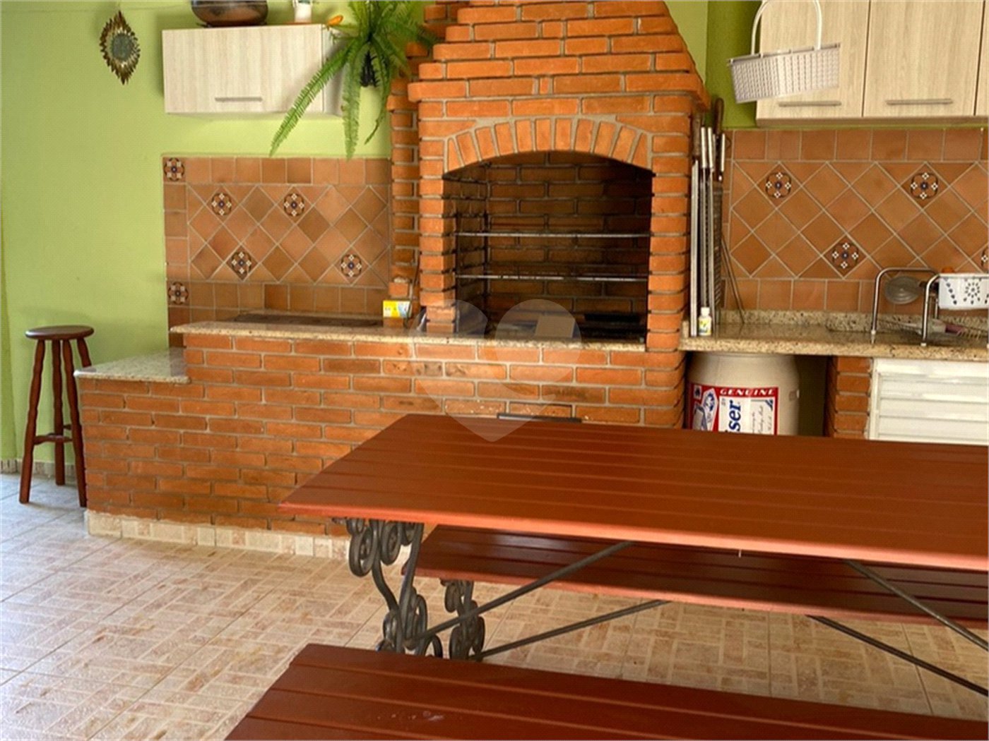 Casa à venda com 4 suítes no condomínio Portal do Sabiá, Araçoiaba da Serra - SP