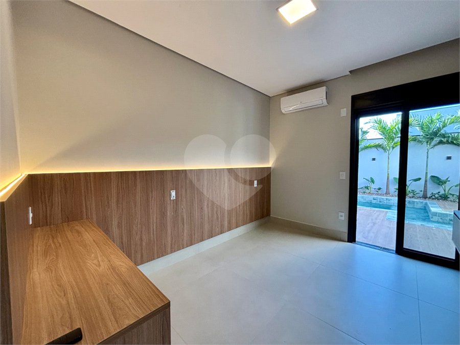 Casa à venda com 3 suítes no condomínio Residencial Dona Maria Candida, Indaiatuba - SP
