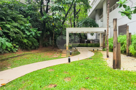 Apartamento à venda com 2 suítes em Vila Andrade, São Paulo, SP