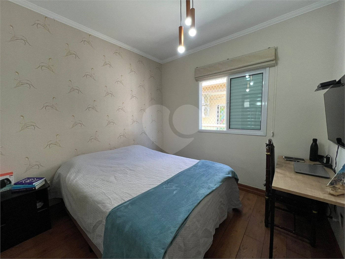 Casa à venda com 3 quartos, sendo 2 suítes,  no condomínio Mirante do Vale, São Paulo - SP