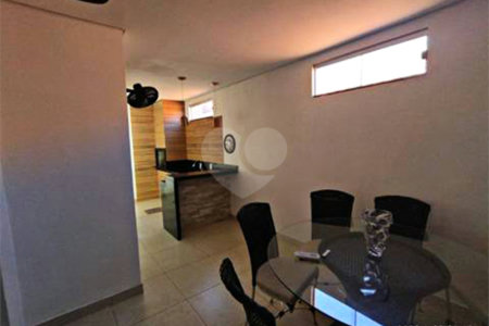 Casa à venda com 2 quartos, sendo 1 suíte, no condomínio Residencial Mônaco, Cuiabá - MT