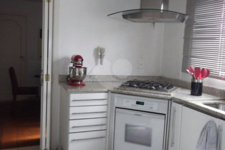 Cobertura à venda com 4 quartos, sendo 3 suítes, em Campo Belo, São Paulo, SP