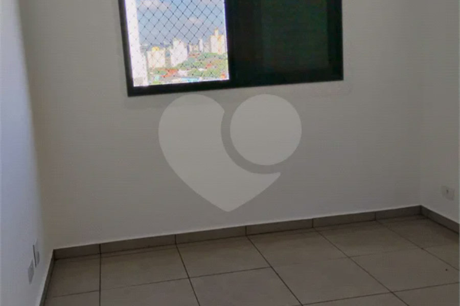 Vende-se apartamento na Vila Mascote