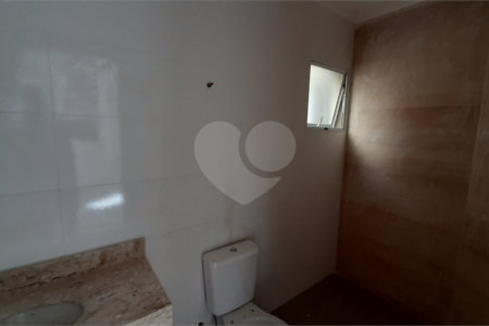 Casa à venda com 2 quartos no condomínio Residencial Luta, São Paulo - SP