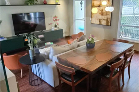 Casa à venda com 3 quartos, sendo 1 suíte, no condomínio Townhouse Village Morumbi, São Paulo - SP