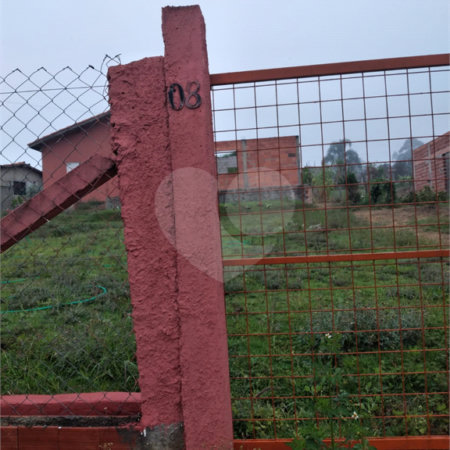 Casa à venda com 2 suítes no condomínio Portal dos Pássaros, Alambari - SP