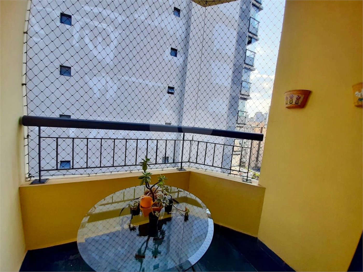 Apartamento para alugar com 3 quartos, sendo 1 suíte, em Vila Olímpia, São Paulo, SP