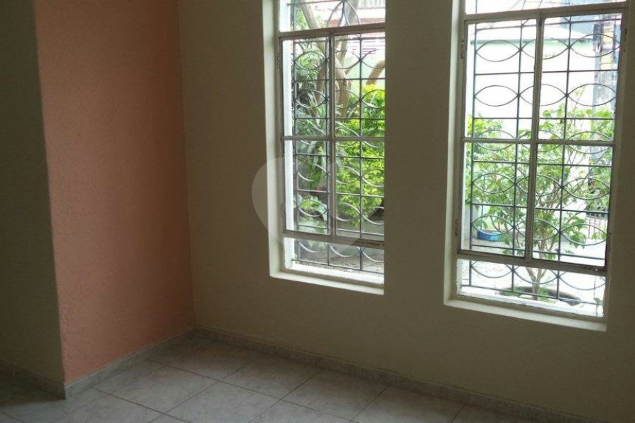 Sobrado à venda com 3 quartos, sendo 1 suíte, em Parada Inglesa, São Paulo, SP