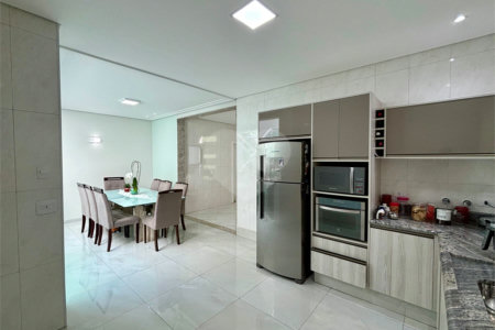 Casa à venda ou para alugar com 6 quartos, sendo 1 suíte, em Residencial/Comercial, Guarulhos, SP