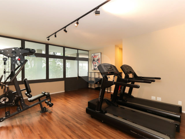 Apartamento à venda com 3 quartos, sendo 1 suíte,  em Higienópolis, São Paulo, SP