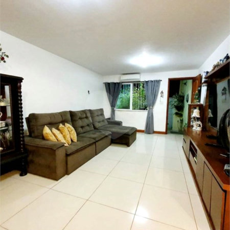 Casa à venda com 3 quartos, sendo 2 suítes, em Tijuca, Rio de Janeiro, RJ