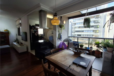 Apartamento à venda com 2 suítes em Indianópolis, São Paulo, SP