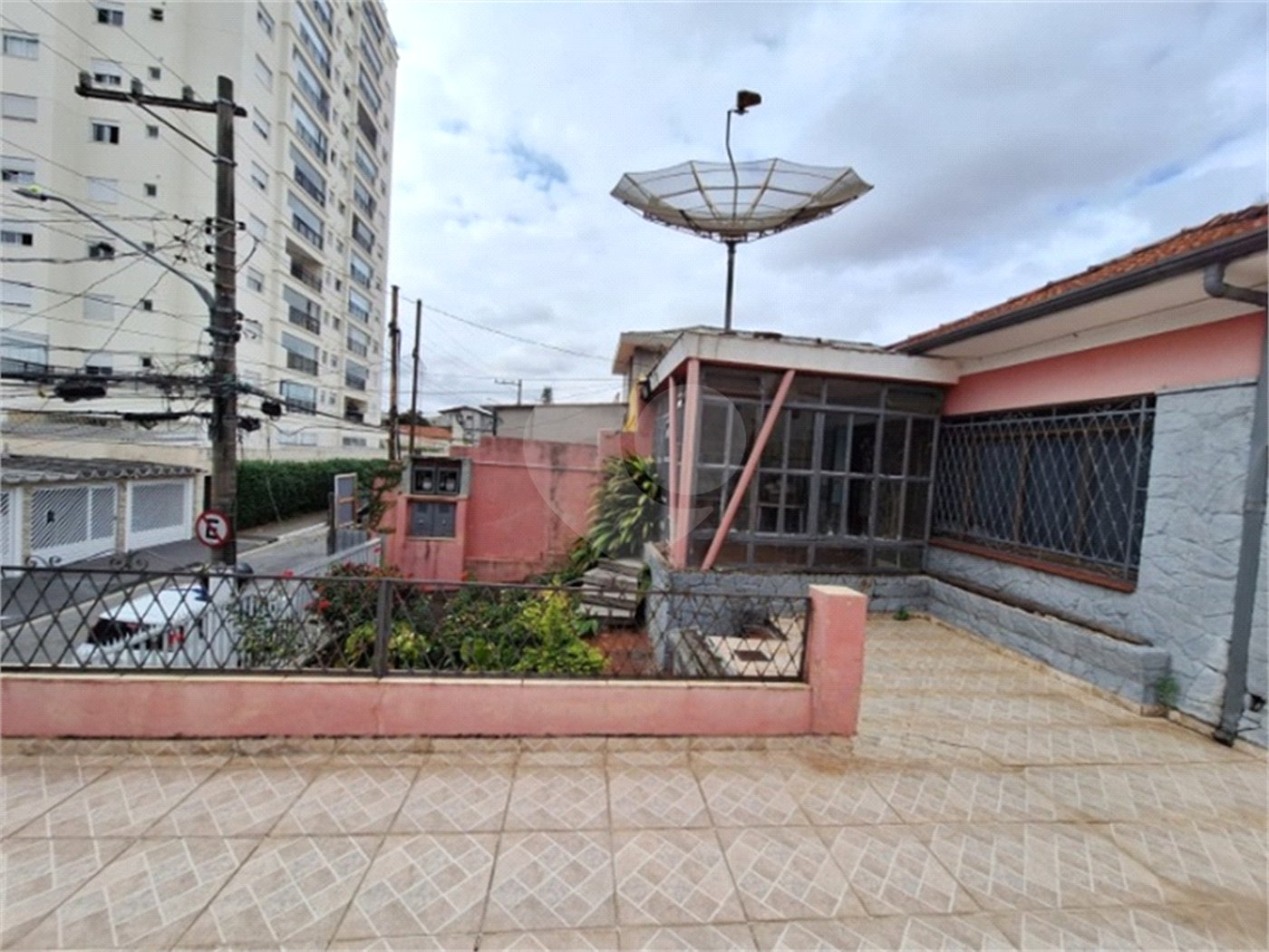 Casa Térrea à venda com 5 quartos, sendo 3 suítes,  em Vila Mazzei, São Paulo, SP