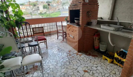 Casa à venda com 2 quartos, sendo 1 suíte, em Parque Maria Domitila, São Paulo, SP