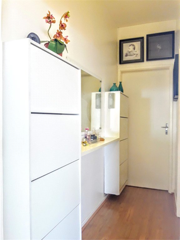 Casa à venda com 3 quartos, sendo 1 suíte,  em Jardim Aeroporto, São Paulo, SP